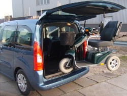 Scootmobiel tot 130 kg meenemen Scootmobiel tot 130 kg meenemen